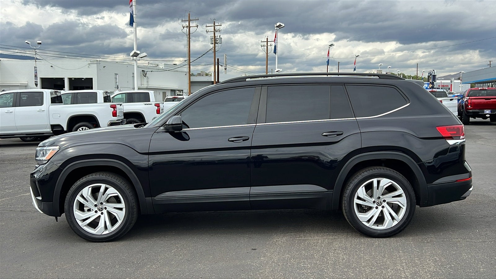 2022 Volkswagen Atlas 3.6L V6 SE w/Technology