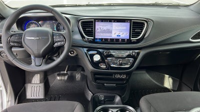 2023 Chrysler Pacifica Touring