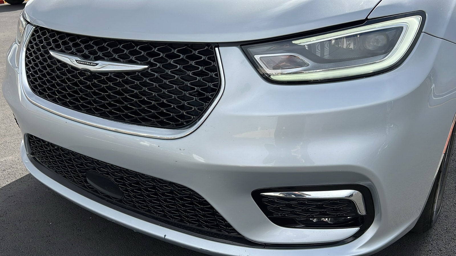 2023 Chrysler Pacifica Touring