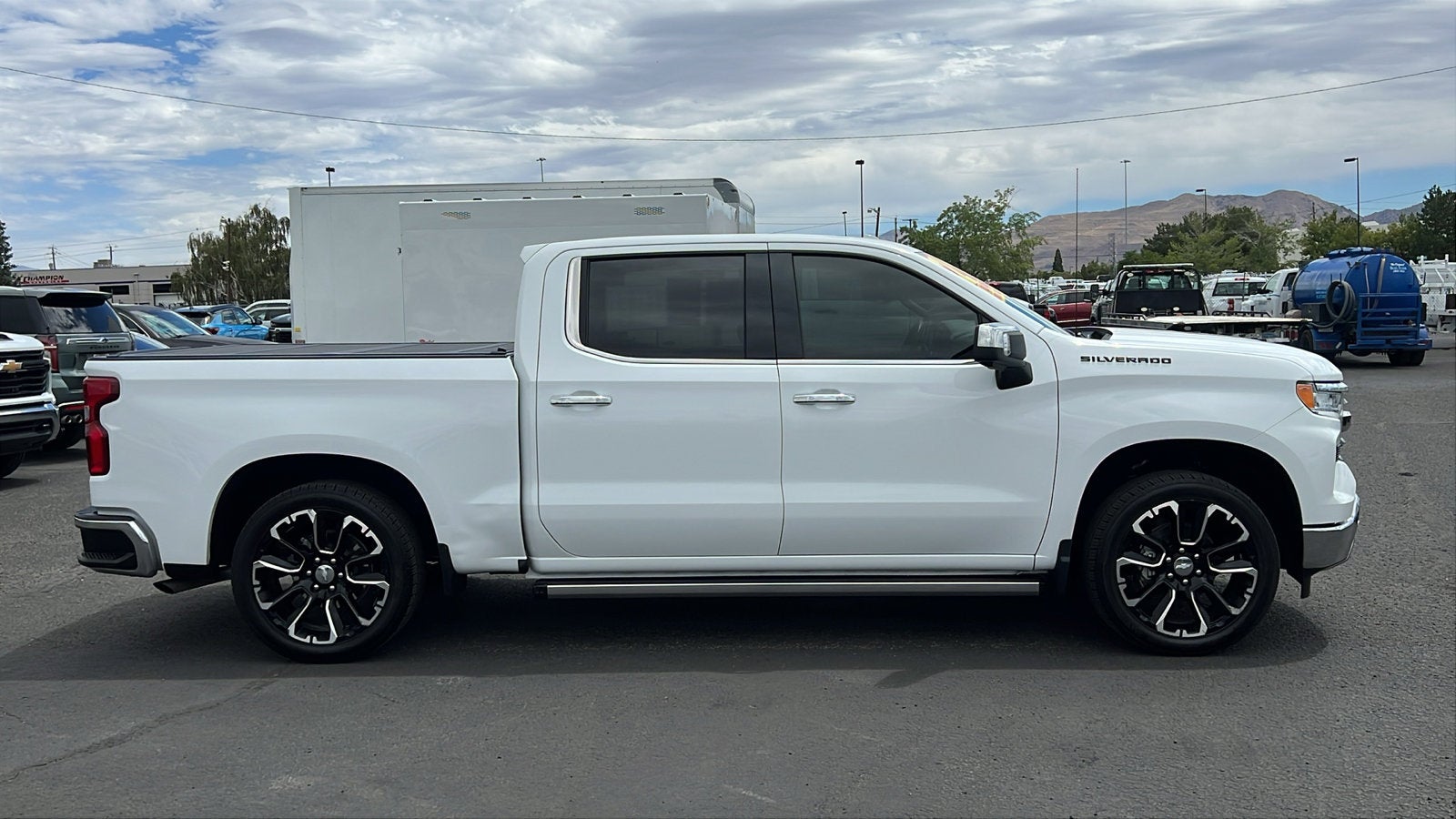 2024 Chevrolet Silverado 1500 LTZ