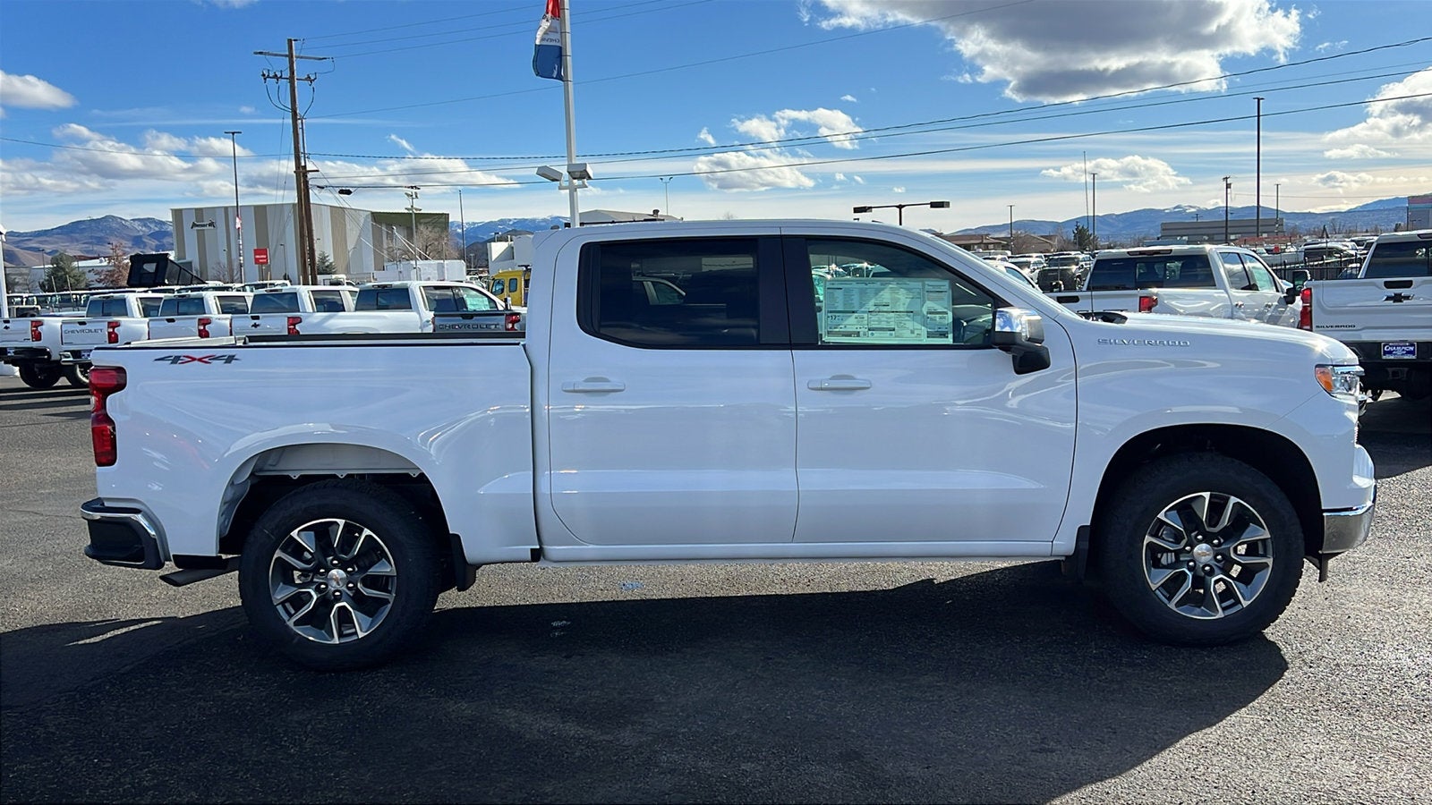 2026 Chevrolet Silverado 1500 LT