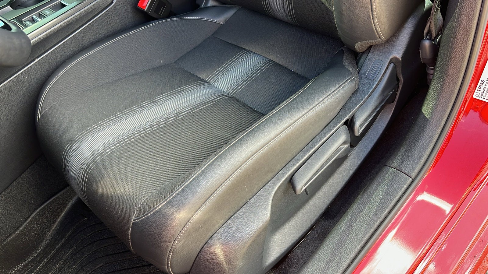 2025 Honda Civic Sport - Photo 15