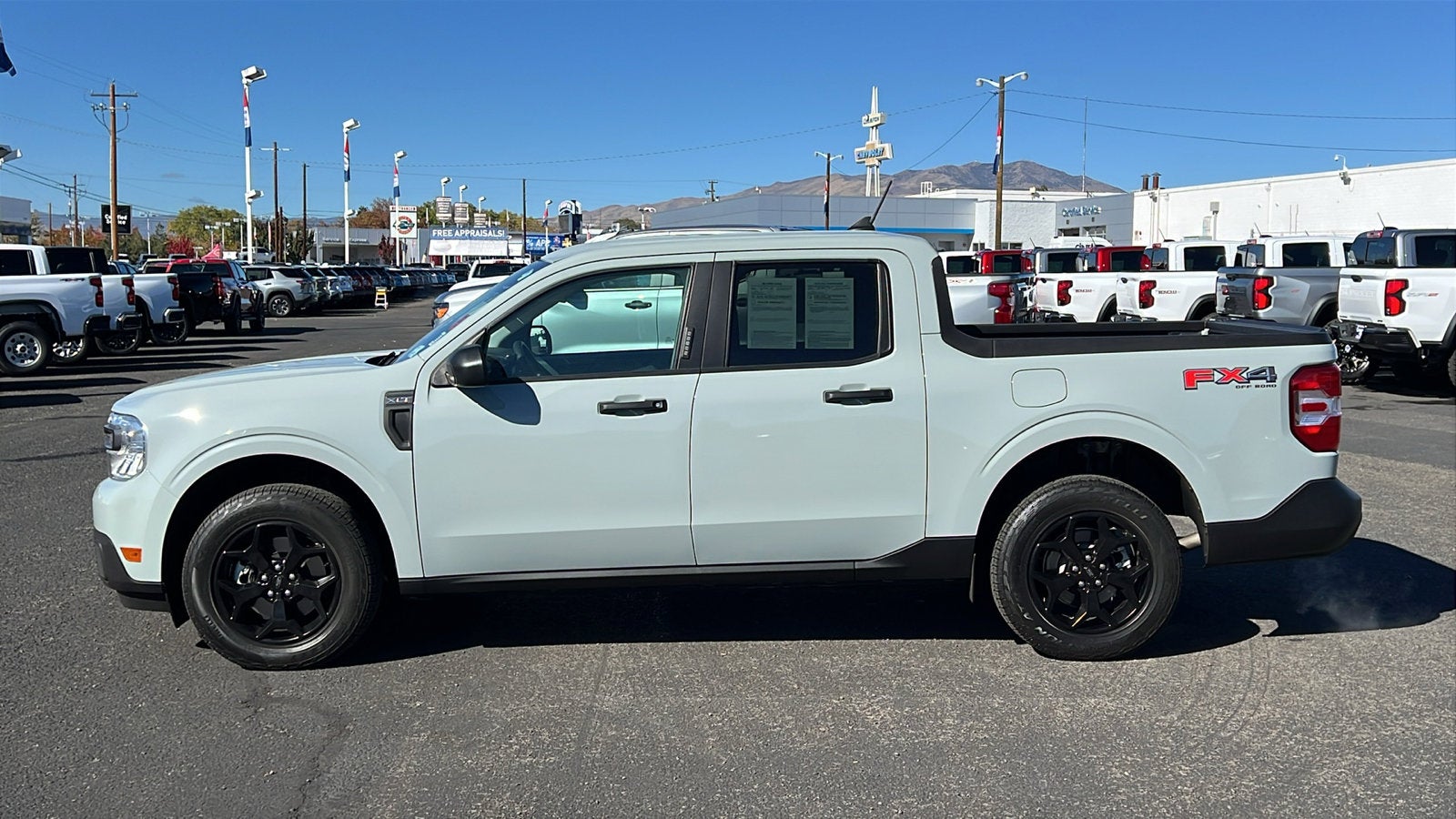 2023 Ford Maverick XL