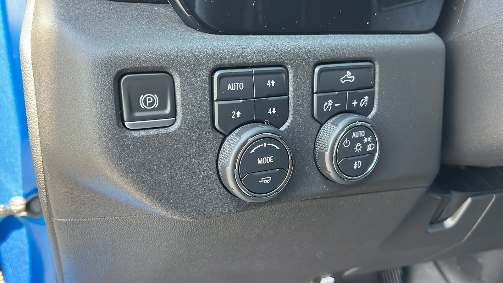 2023 Chevrolet Silverado 1500 LT Trail Boss - Photo 29