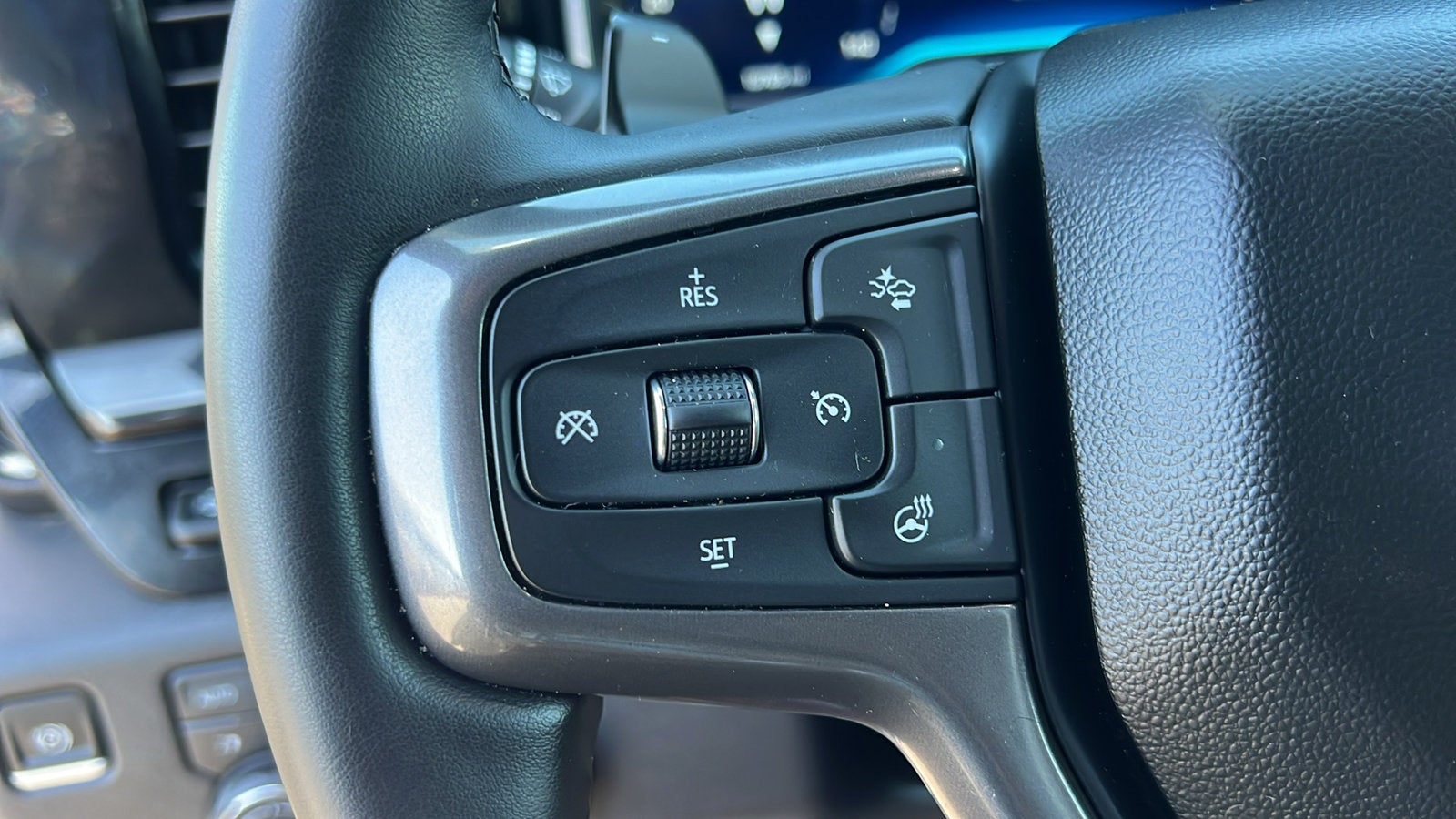 2024 Chevrolet Silverado 1500 ZR2 - Photo 27