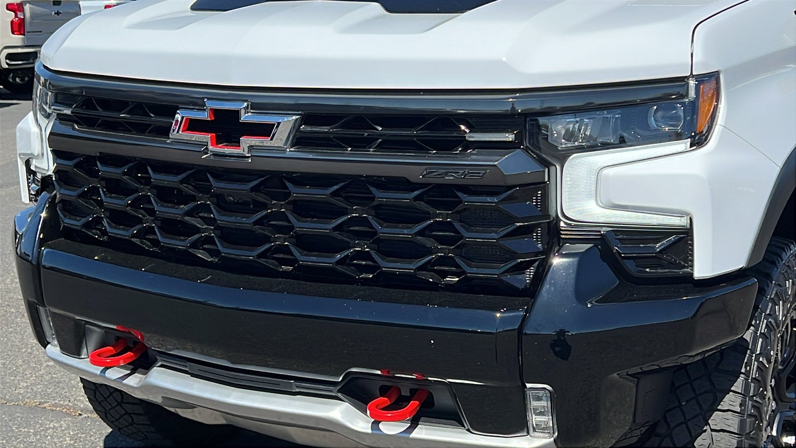 2024 Chevrolet Silverado 1500 ZR2 - Photo 9