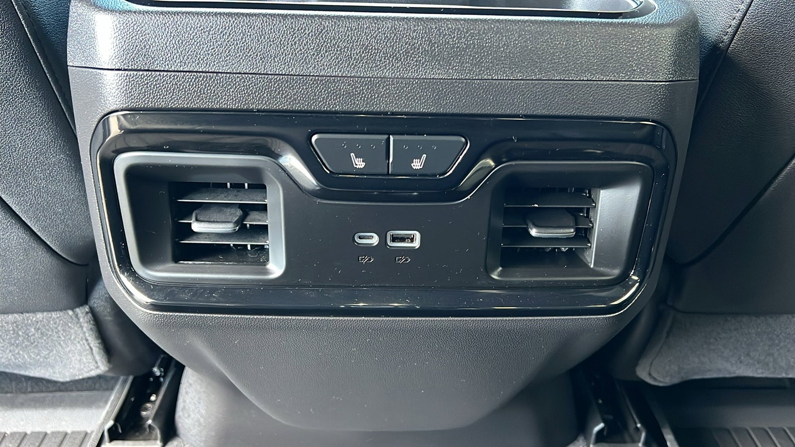 2025 Chevrolet Silverado 1500 ZR2 - Photo 16