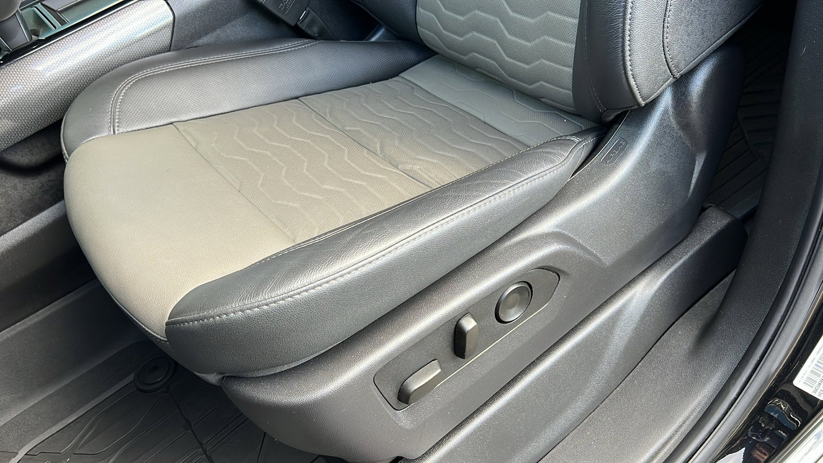 2025 Chevrolet Silverado 1500 ZR2 - Photo 20