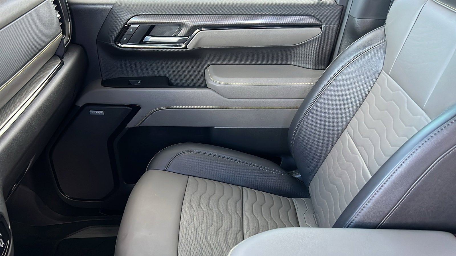 2025 Chevrolet Silverado 1500 ZR2 - Photo 22