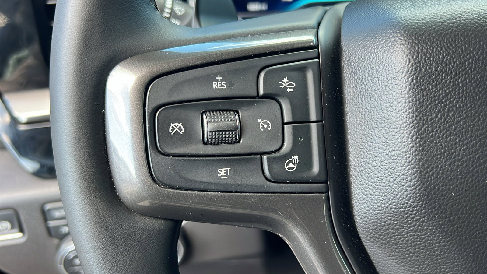 2025 Chevrolet Silverado 1500 ZR2 - Photo 27