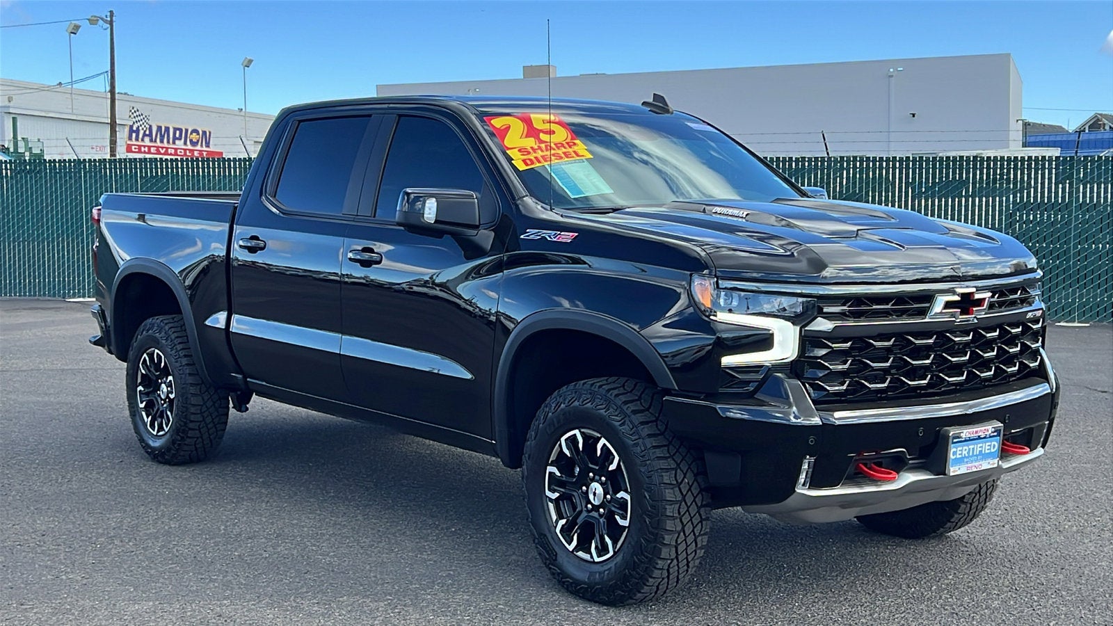 2025 Chevrolet Silverado 1500 ZR2 - Photo 3