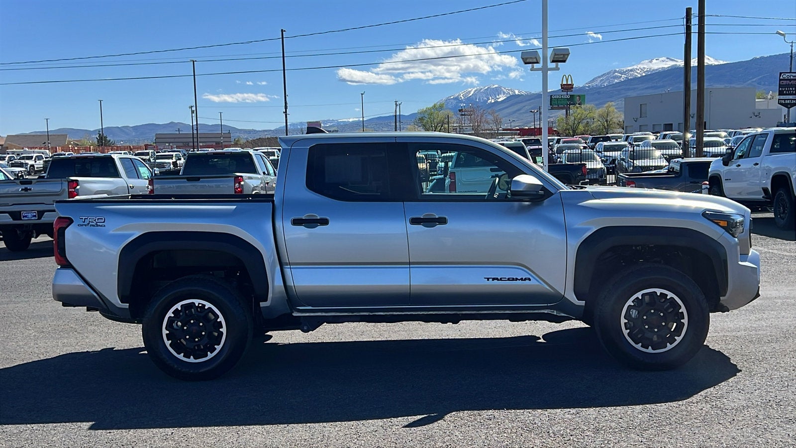 2024 Toyota Tacoma 4WD SR5