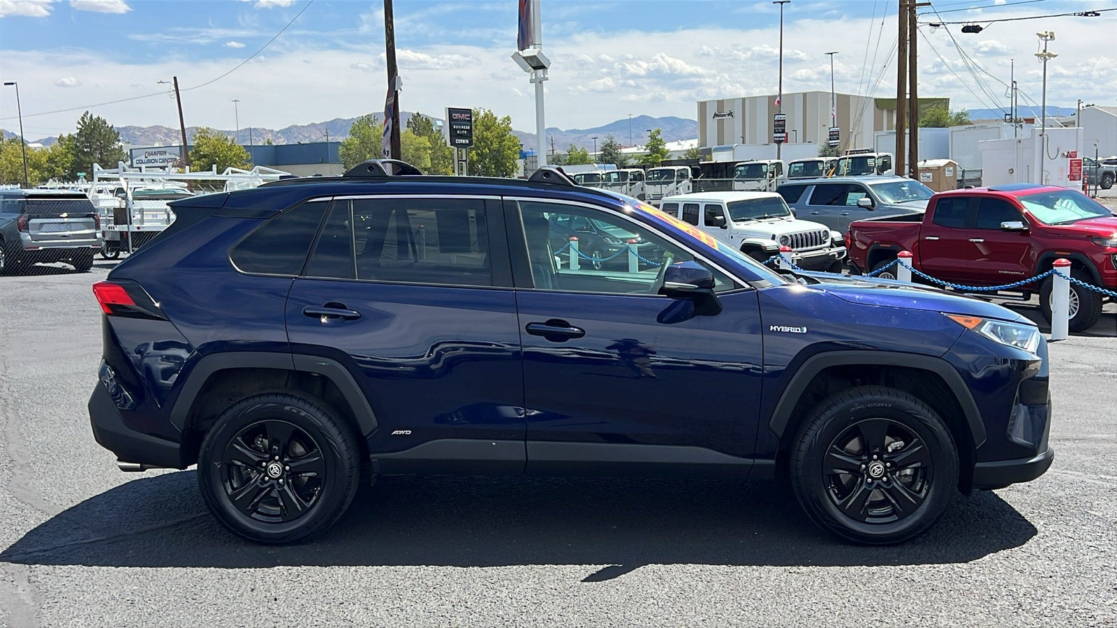 2021 Toyota RAV4 Hybrid XLE