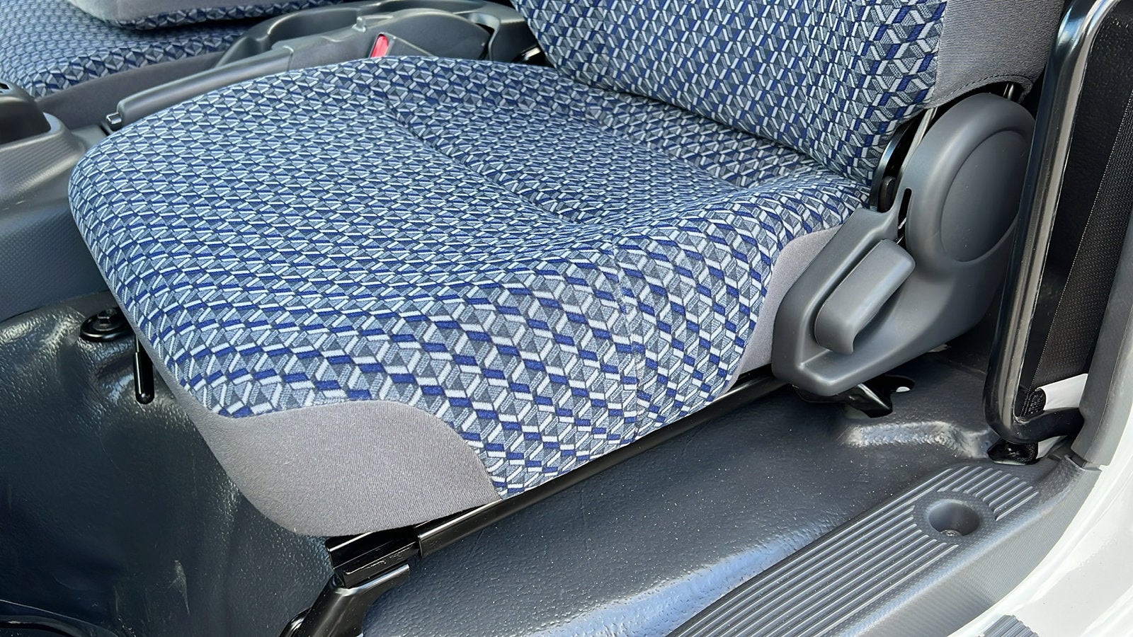 2025 Chevrolet Low Cab Forward 4500 NA