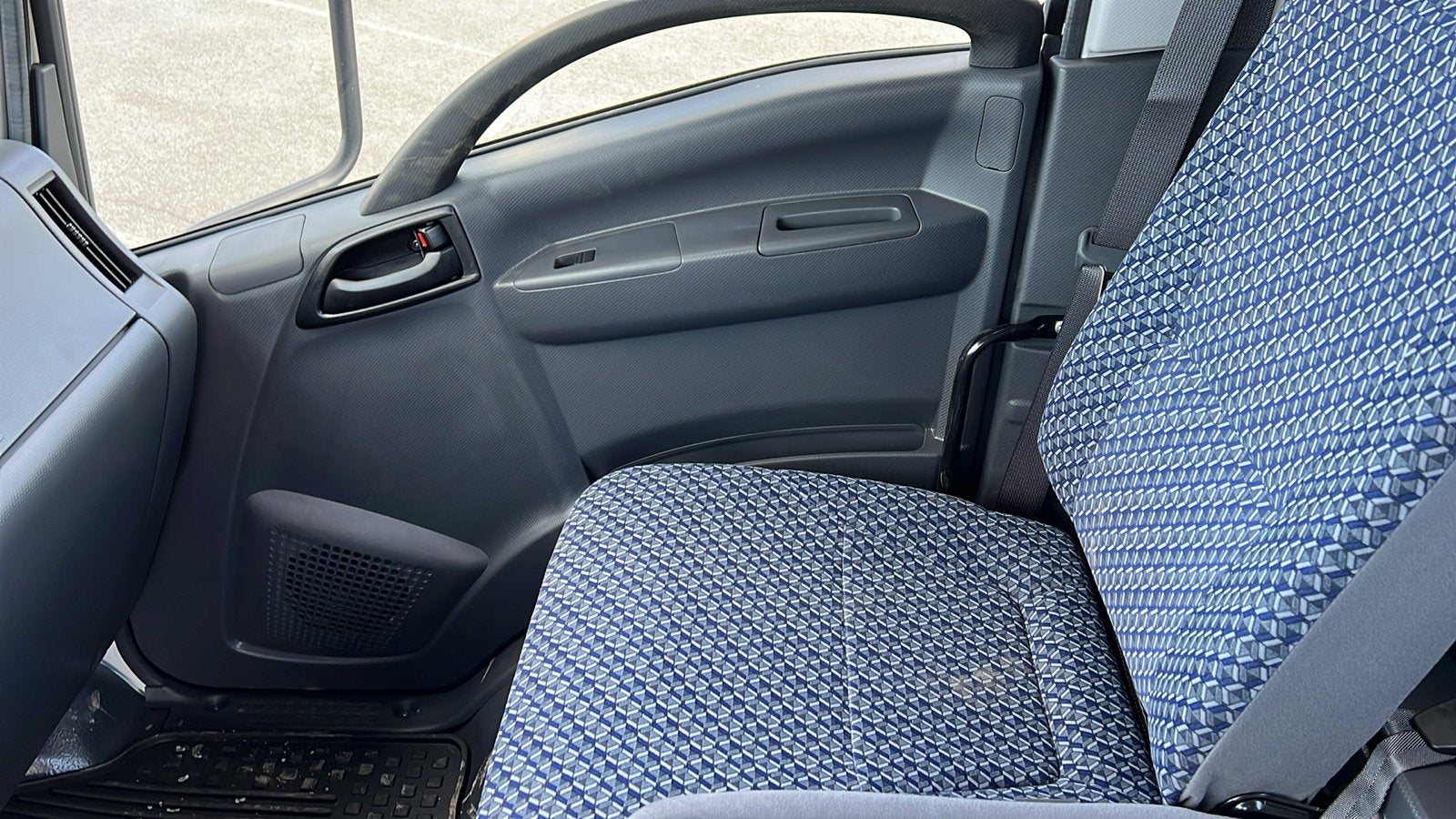 2025 Chevrolet Low Cab Forward 4500 NA