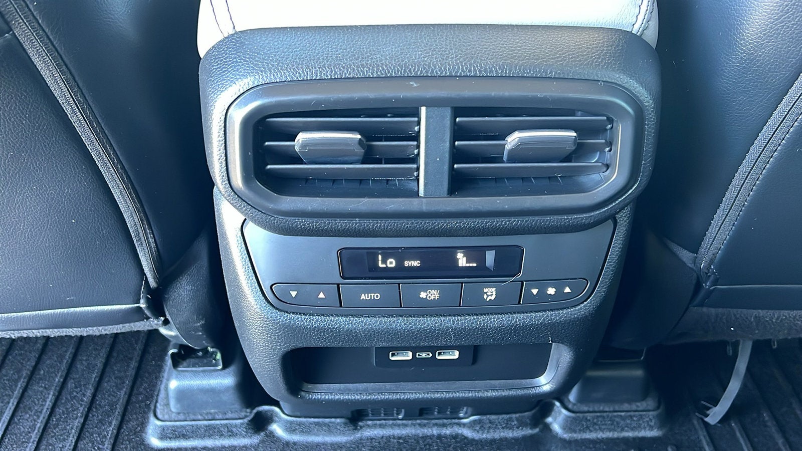 2023 Honda Pilot EX-L 8 Passenger