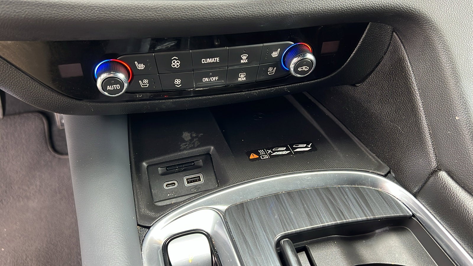 2024 Buick Enclave Premium