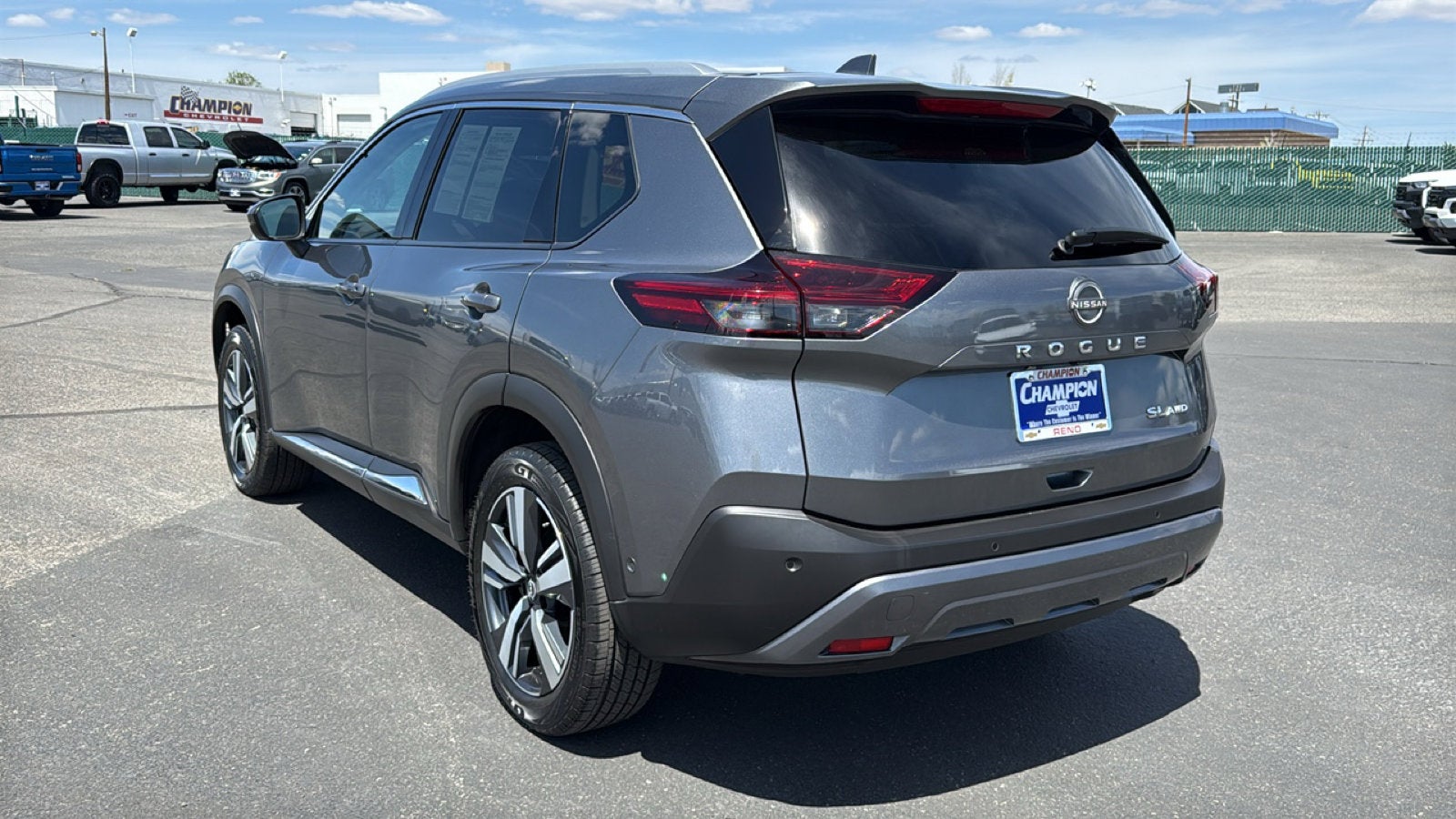 2023 Nissan Rogue SL