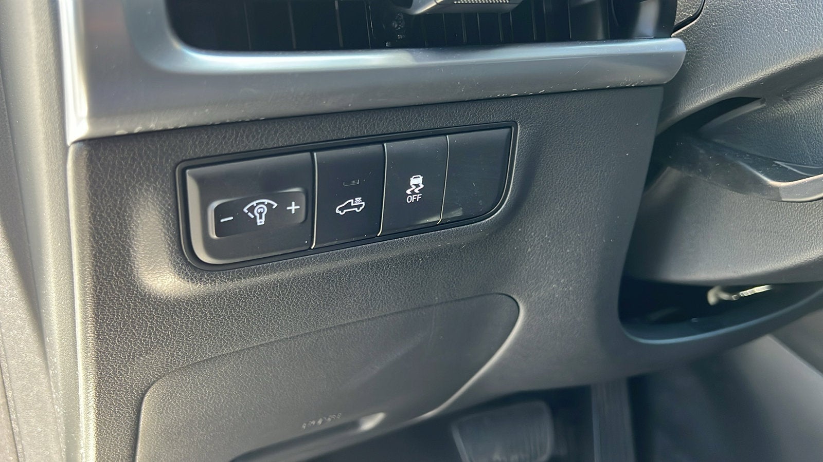 2025 Hyundai Santa Cruz SEL Activity