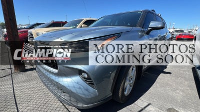 2022 Toyota Highlander Hybrid LE