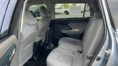 2022 Toyota Highlander Hybrid LE