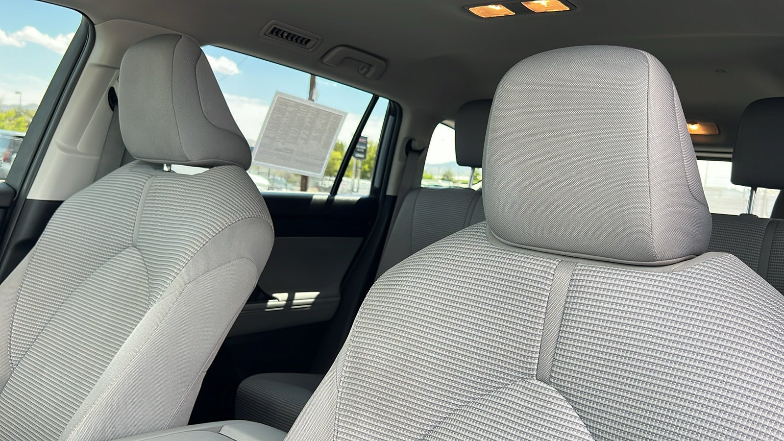 2022 Toyota Highlander Hybrid LE