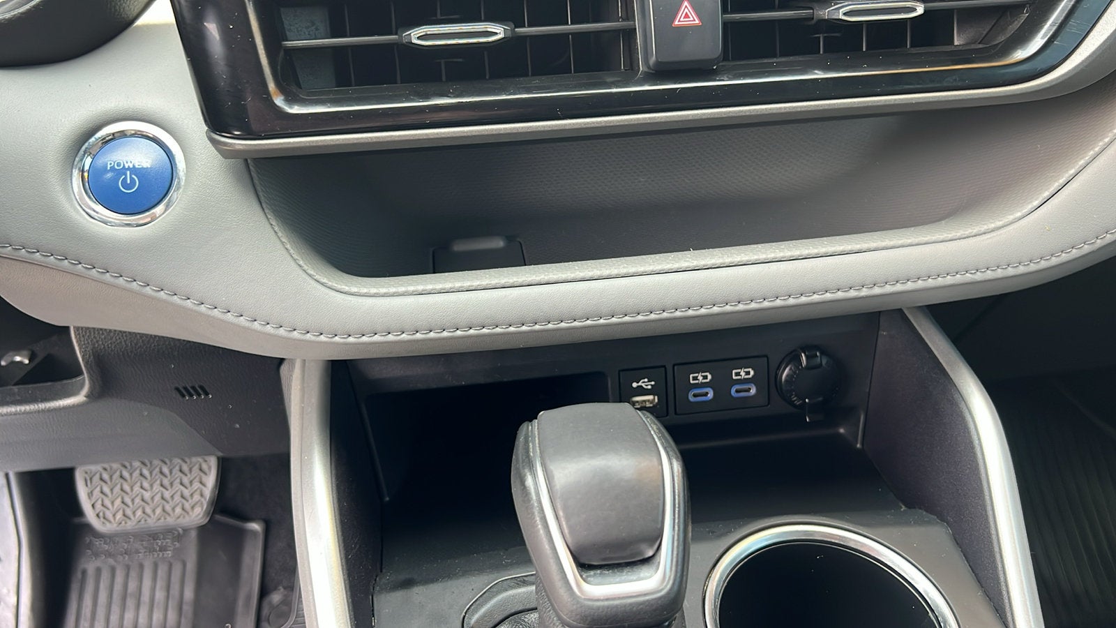 2022 Toyota Highlander Hybrid LE