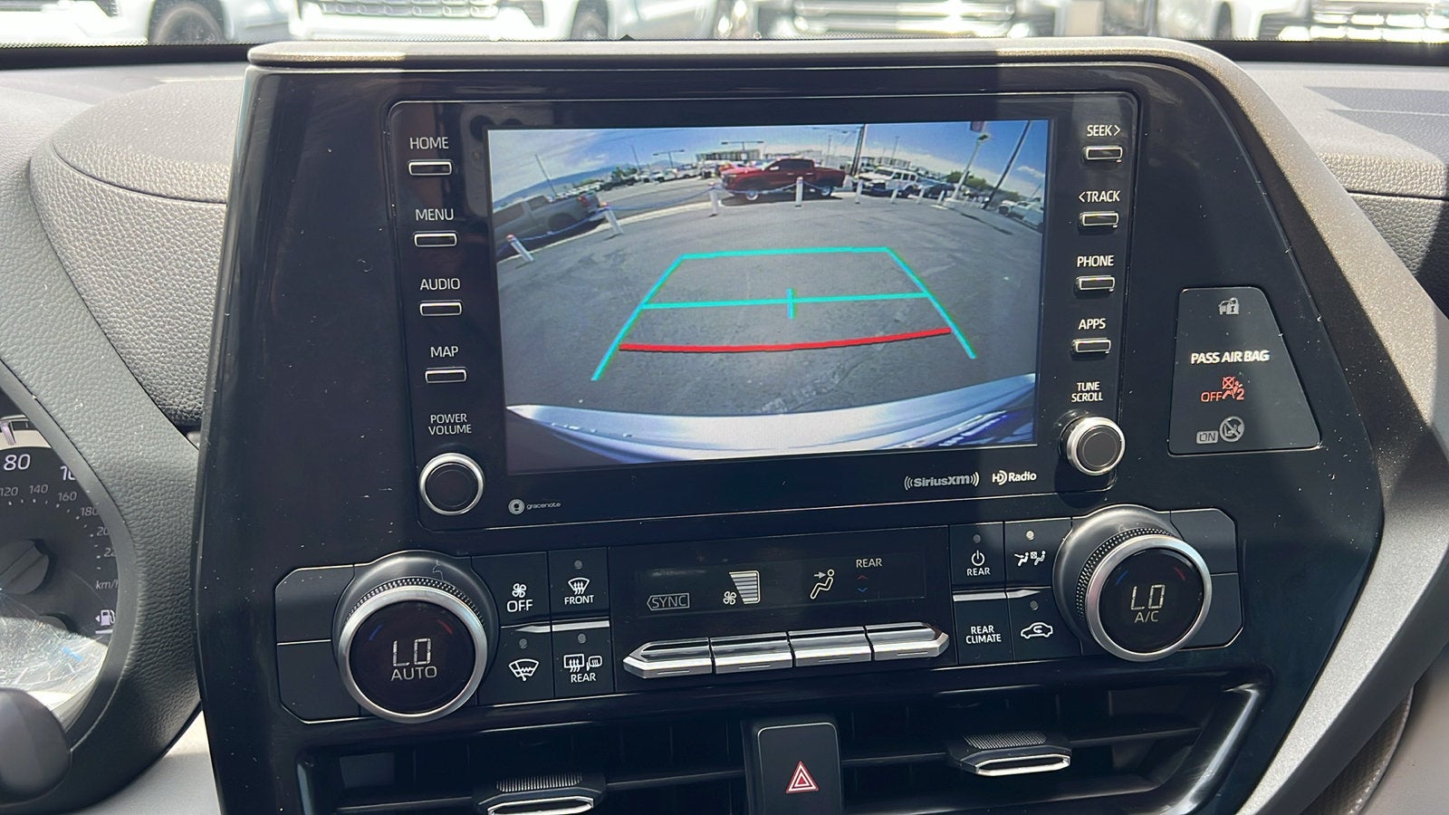 2022 Toyota Highlander Hybrid LE