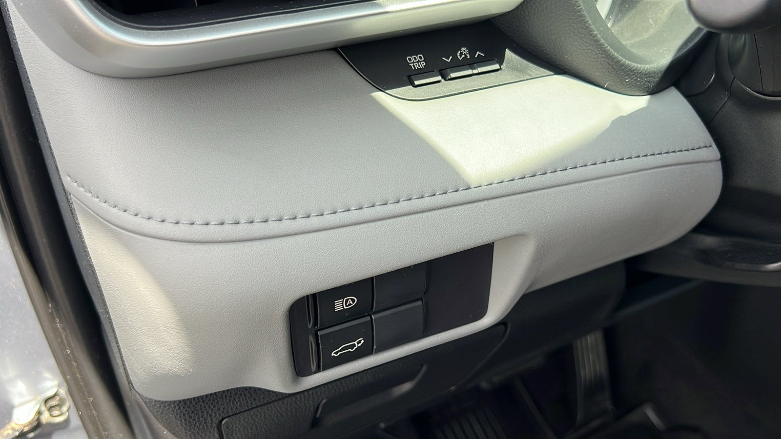 2022 Toyota Highlander Hybrid LE