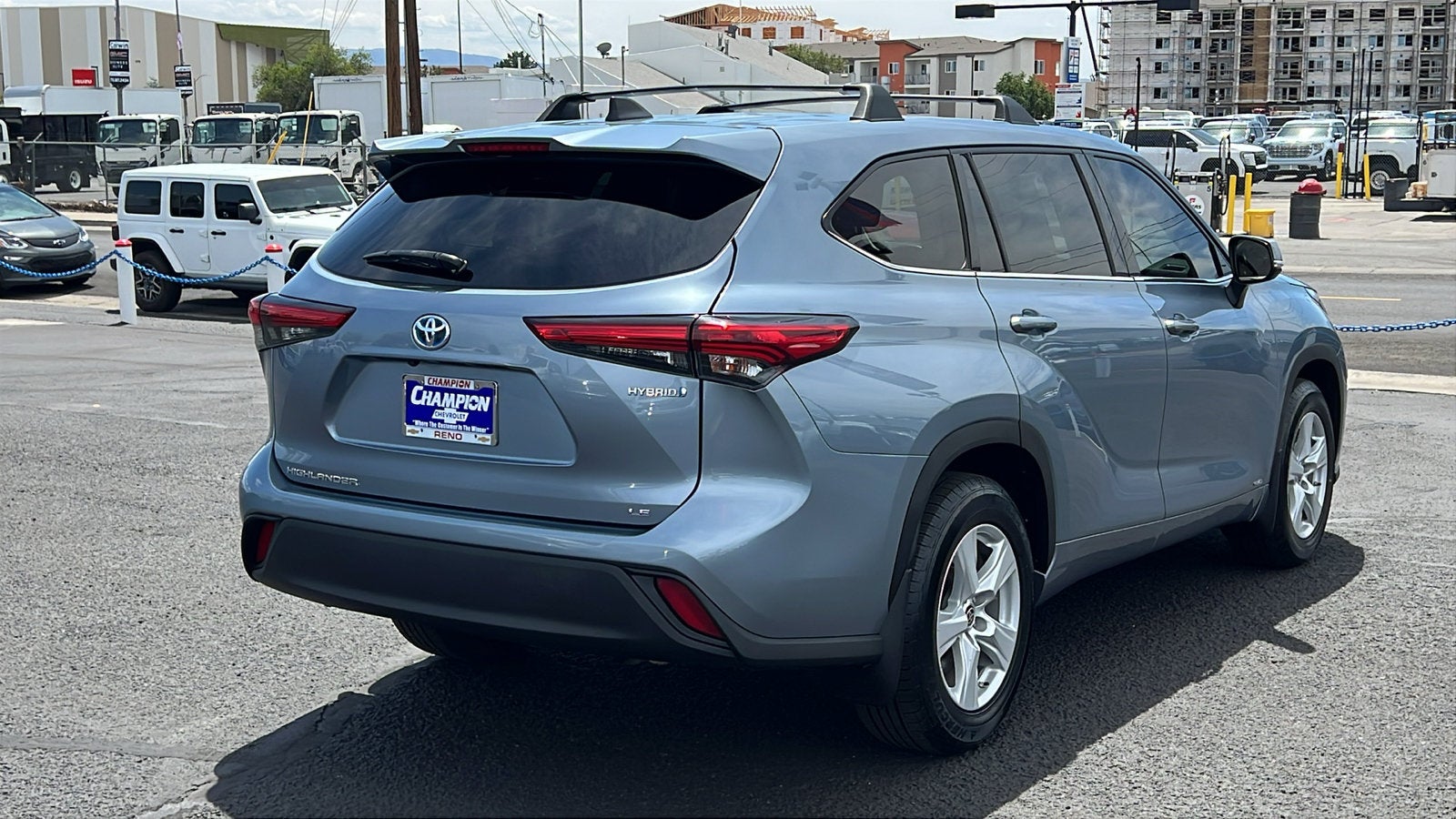 2022 Toyota Highlander Hybrid LE
