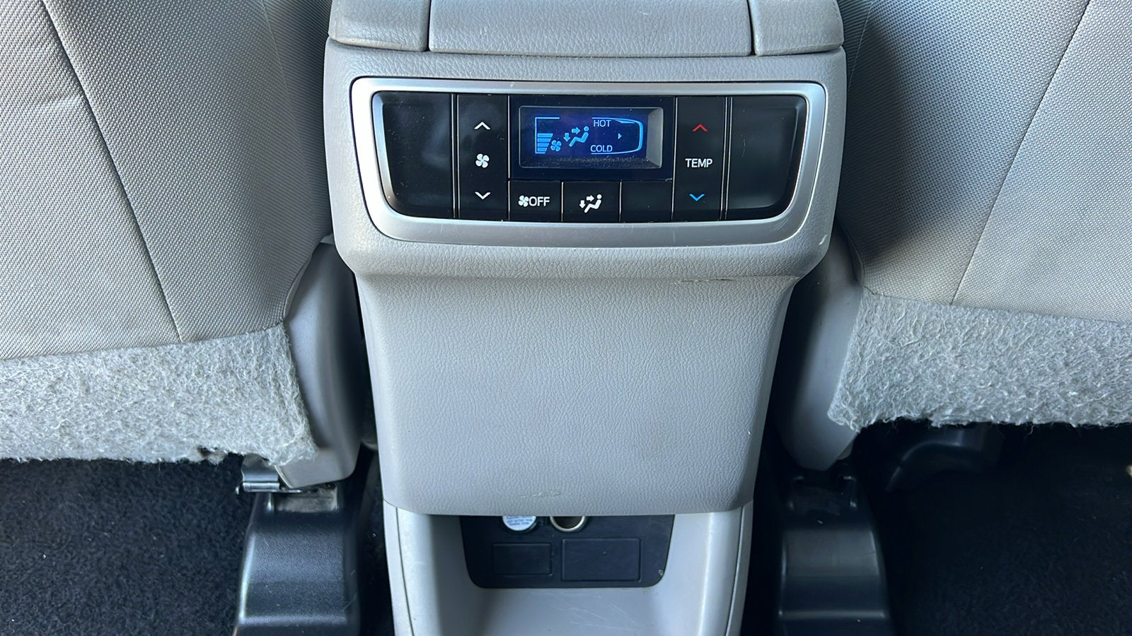 2015 Toyota Highlander LE