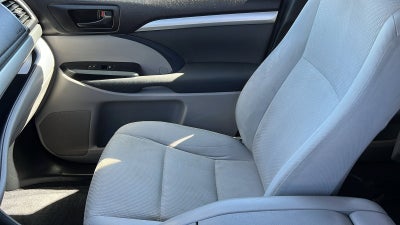 2015 Toyota Highlander LE