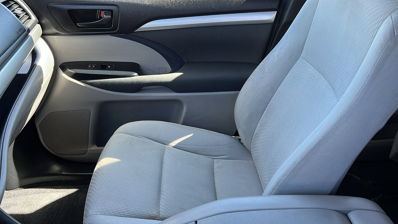 2015 Toyota Highlander LE