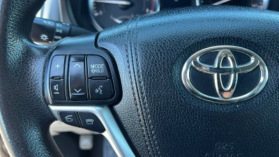 2015 Toyota Highlander LE