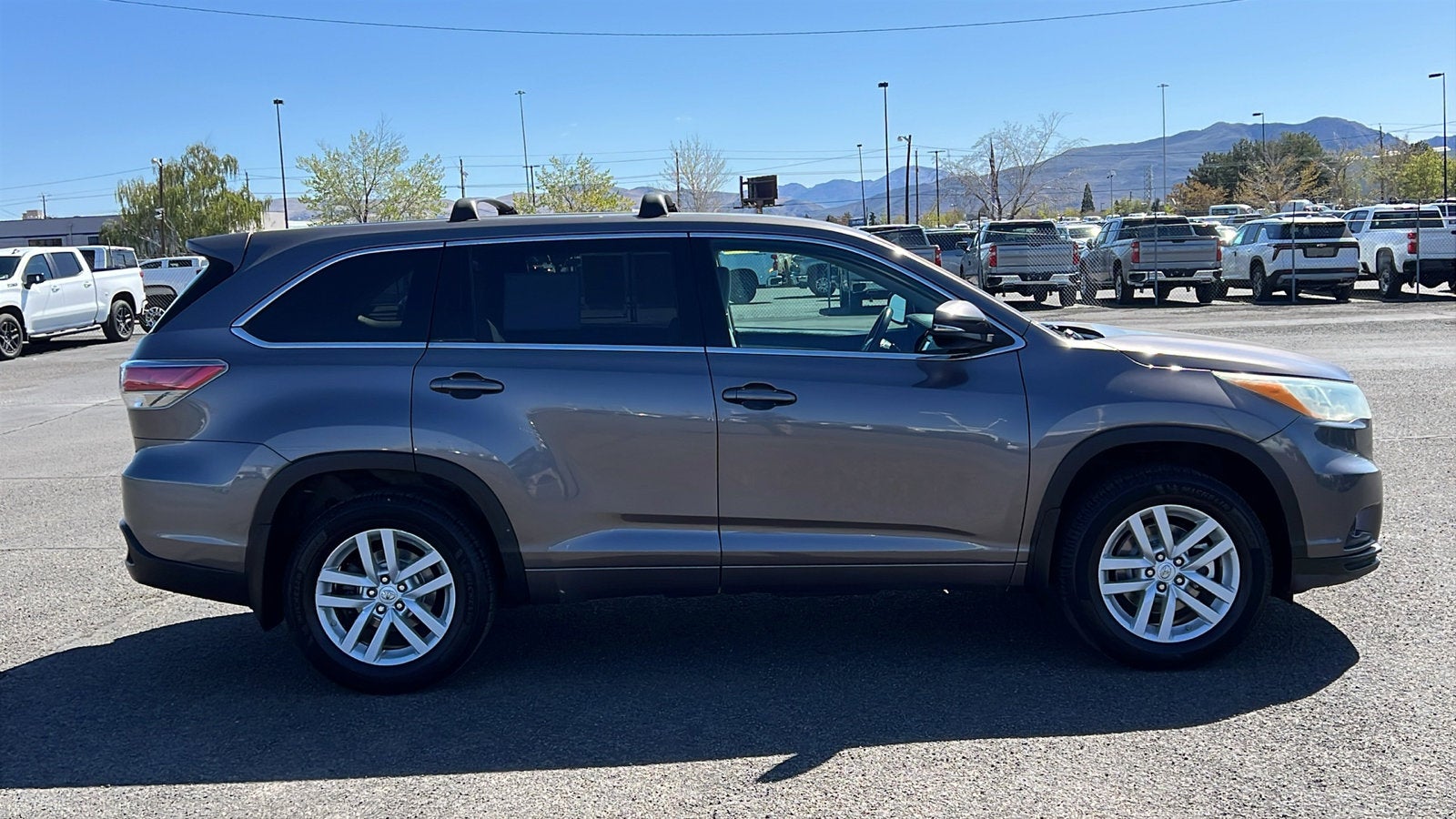 2015 Toyota Highlander LE