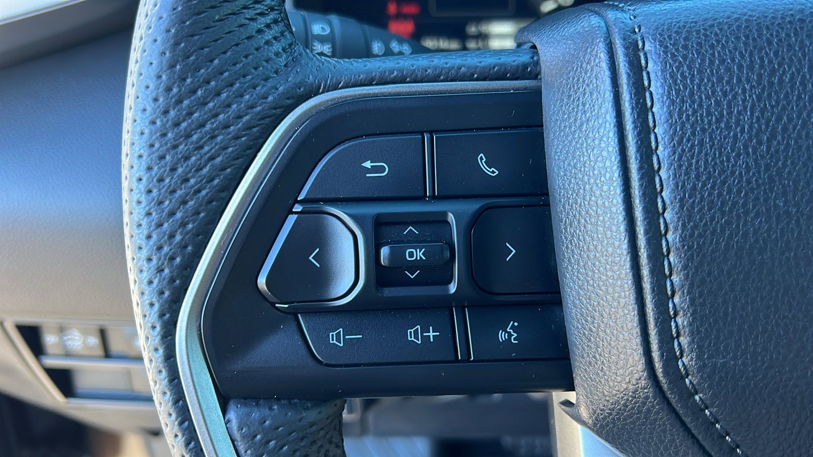 2025 Toyota Tundra 4WD SR5