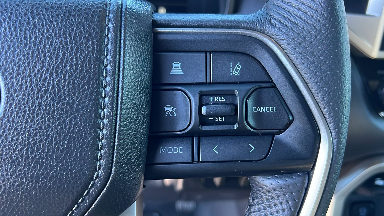 2025 Toyota Tundra 4WD SR5