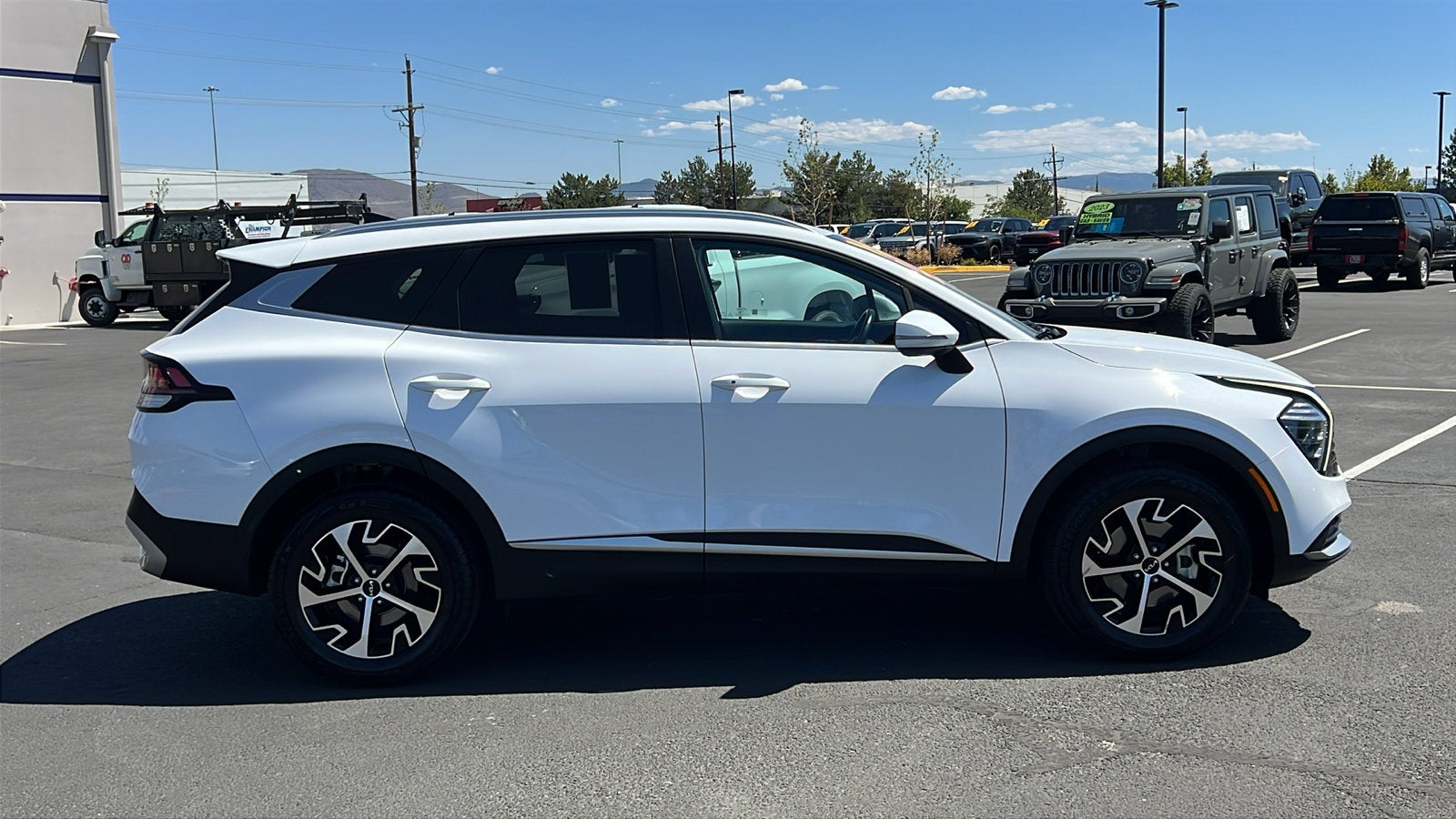 2024 Kia Sportage EX