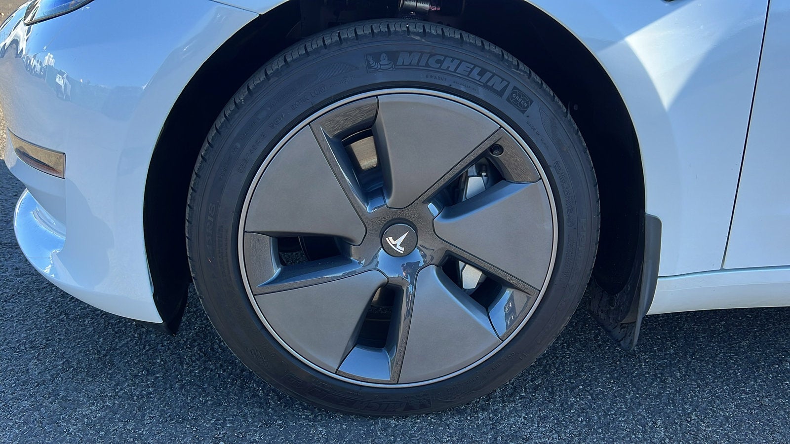 2023 Tesla Model 3 NA