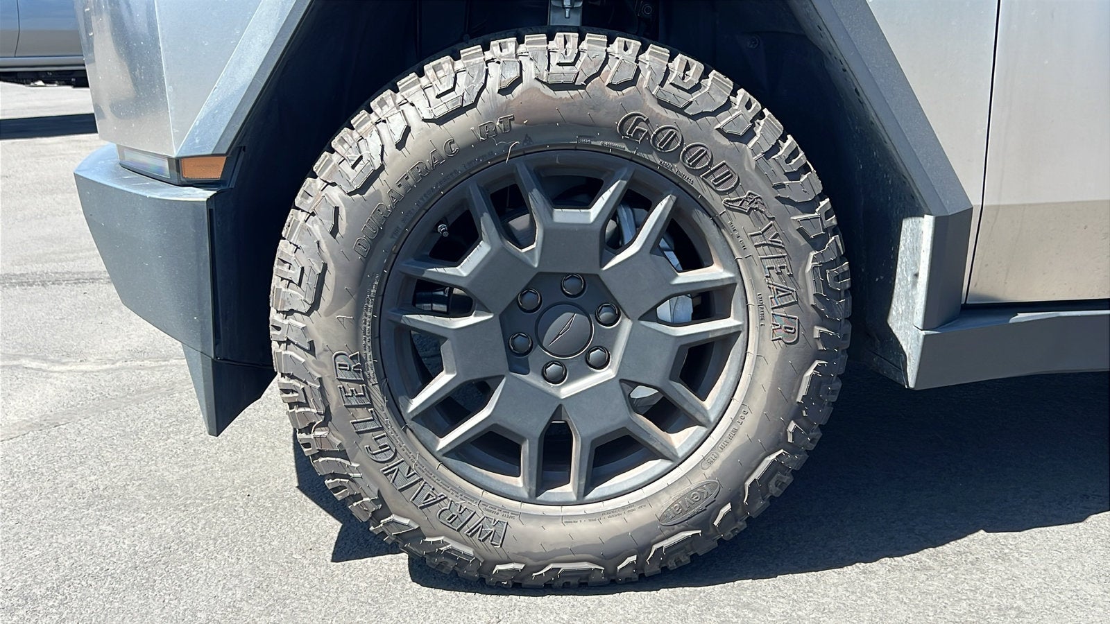2024 Tesla Cybertruck All-Wheel Drive