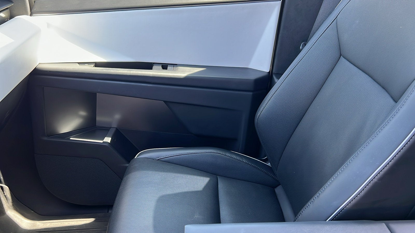 2024 Tesla Cybertruck All-Wheel Drive