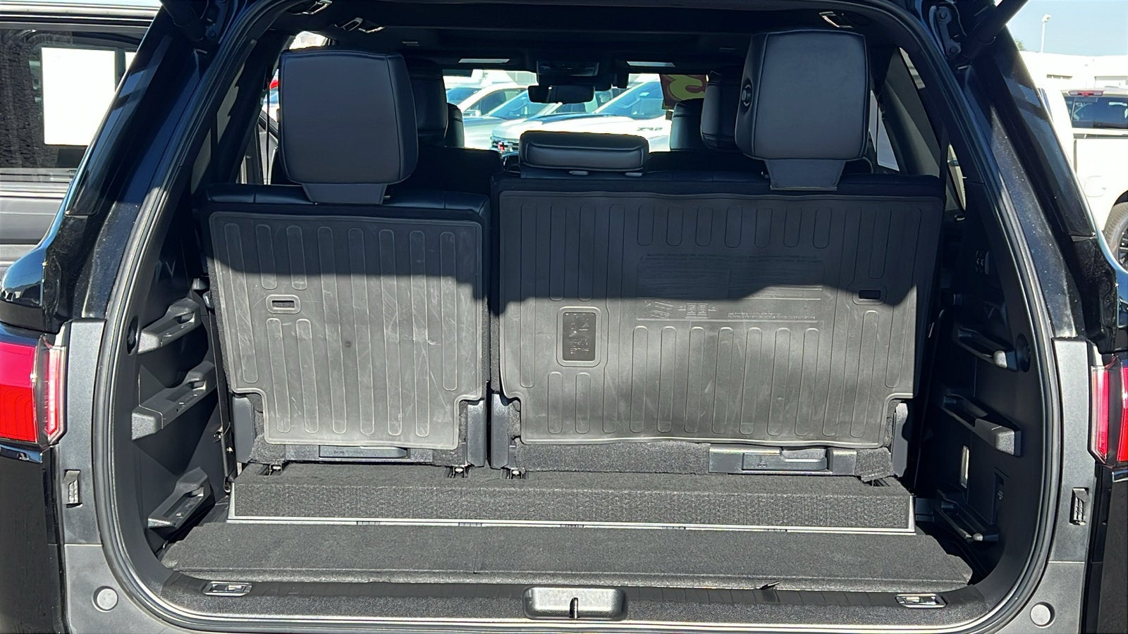 2023 Toyota Sequoia Platinum - Photo 14