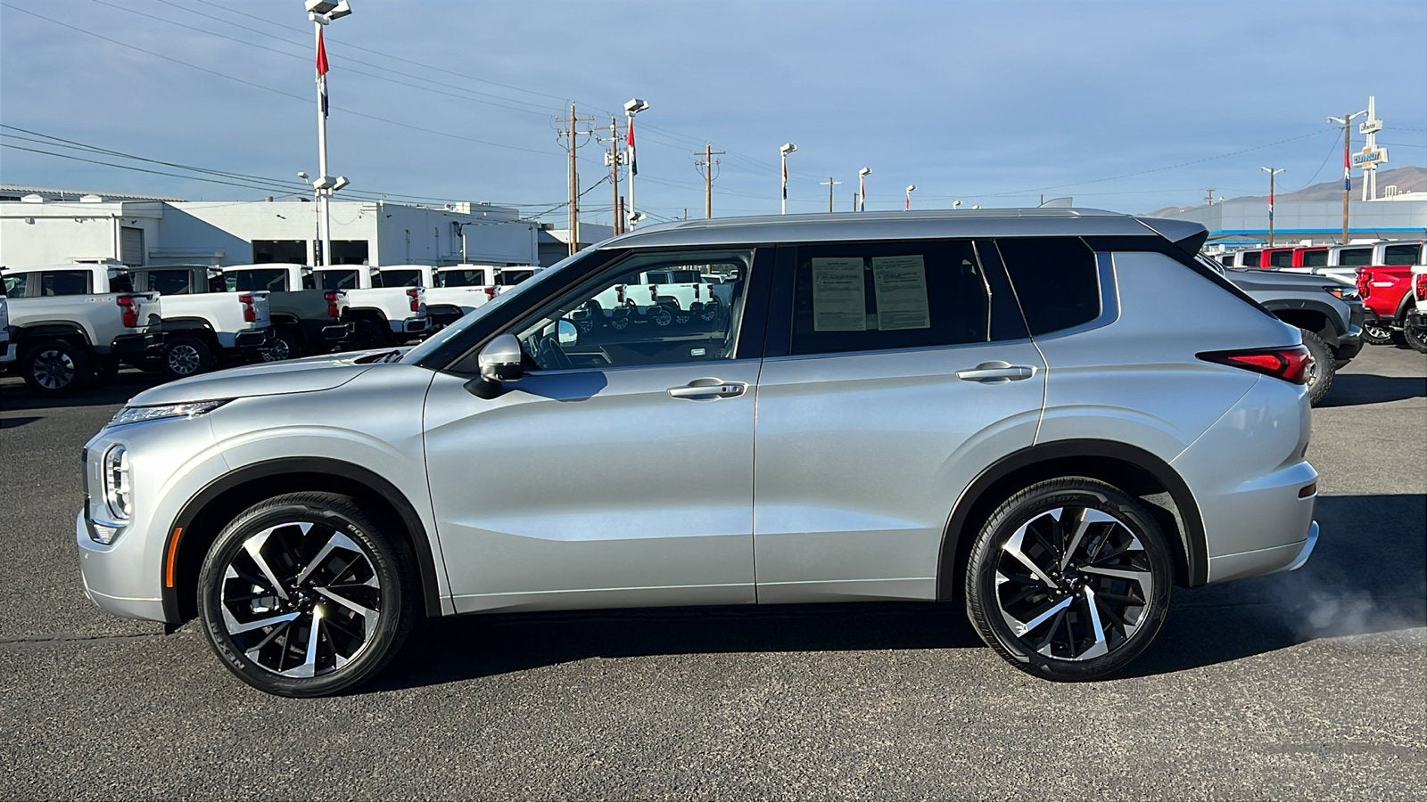 2024 Mitsubishi Outlander SEL