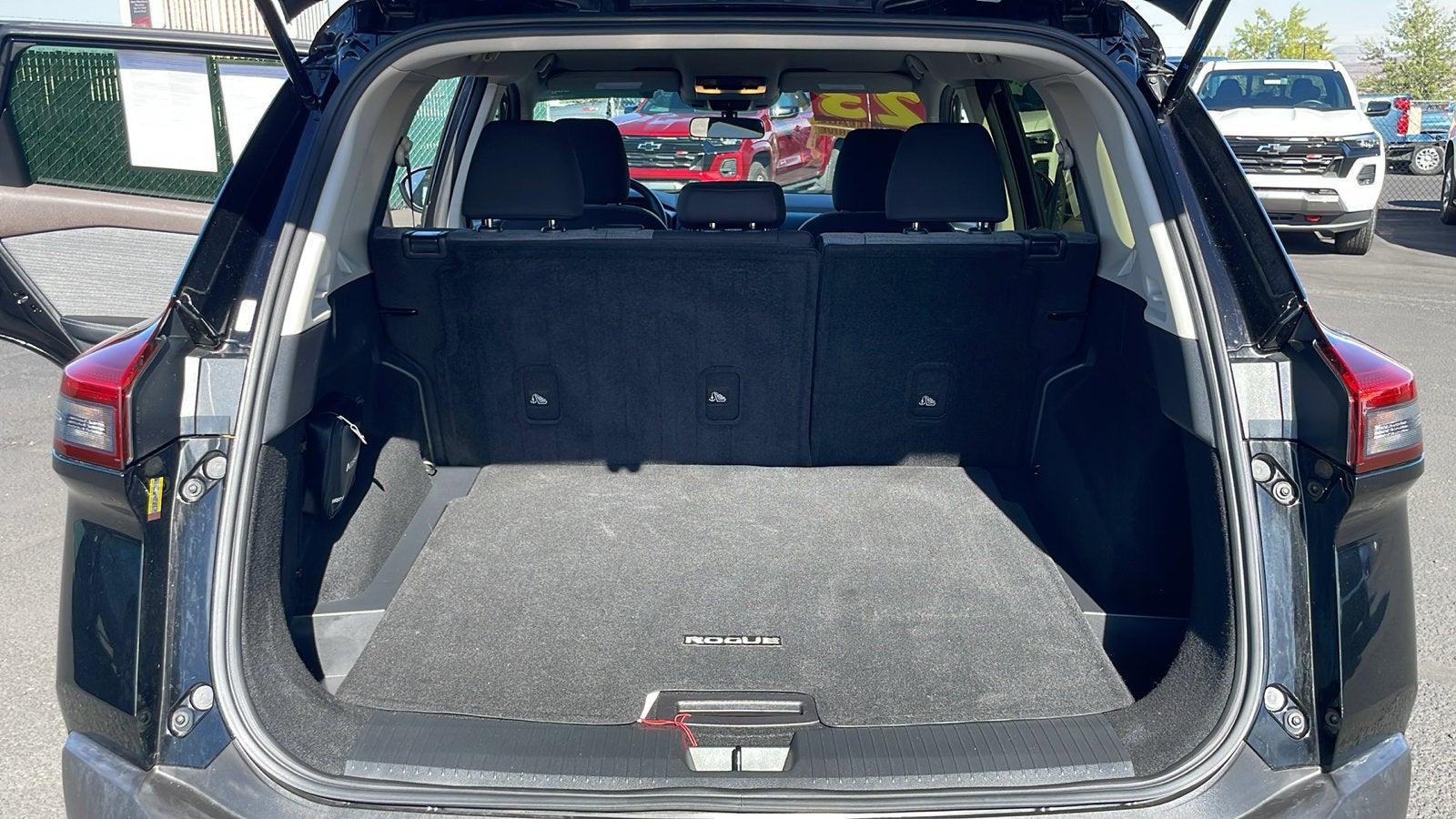 2023 Nissan Rogue SV Intelligent AWD