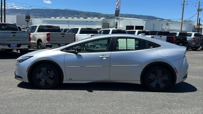 2025 Toyota Prius LE