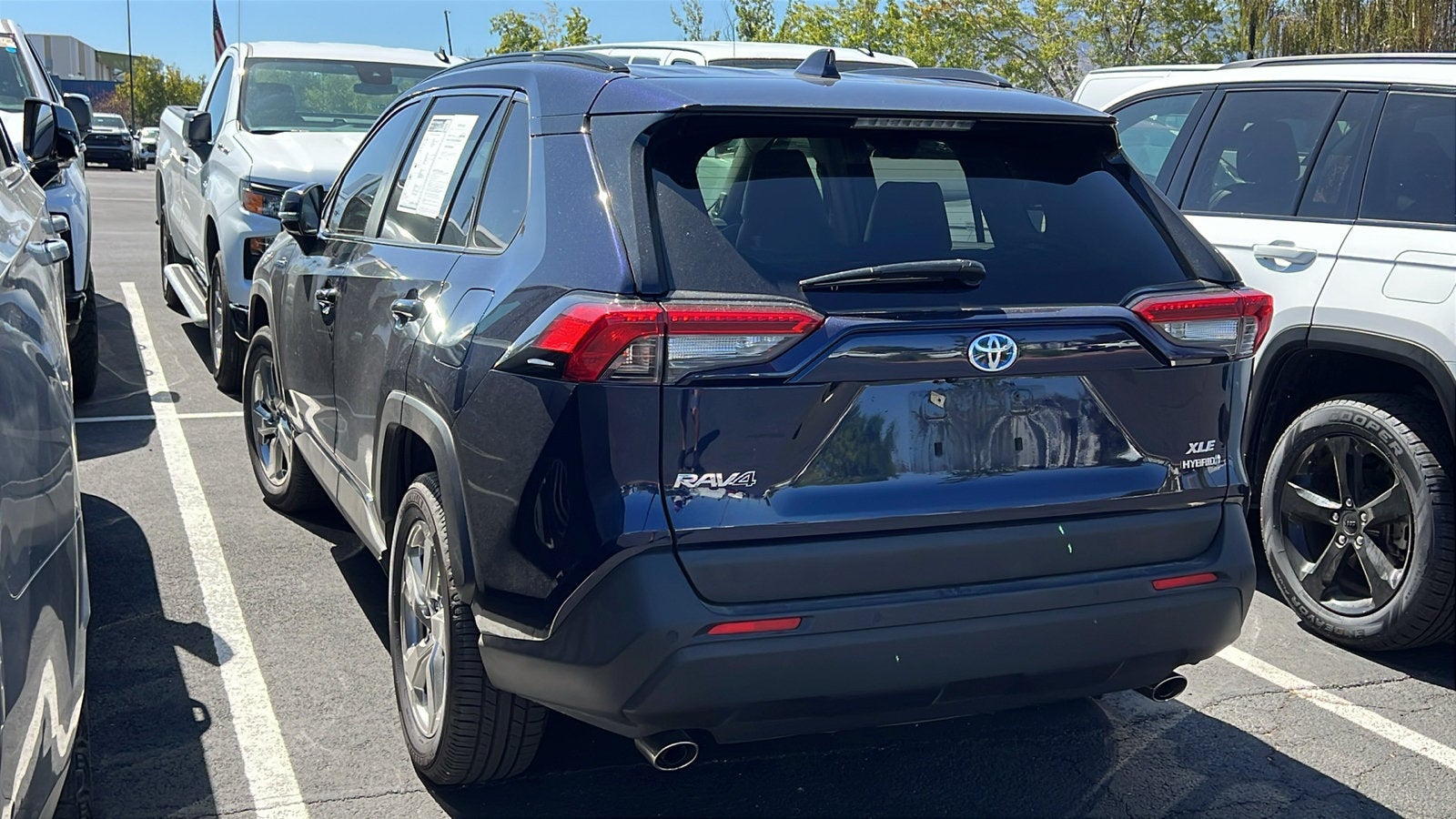 2021 Toyota RAV4 XLE Premium - Photo 3