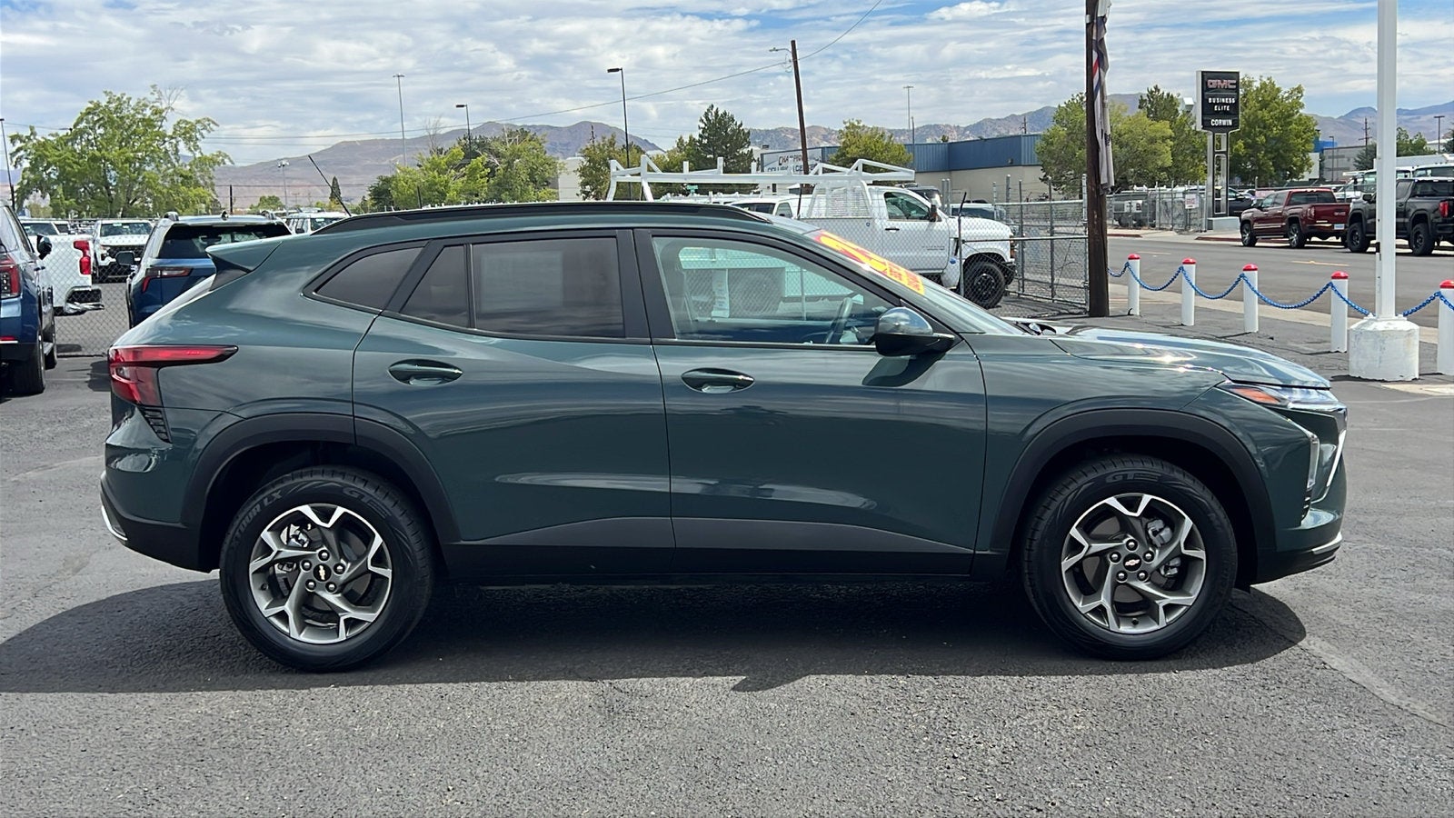 2025 Chevrolet Trax LT