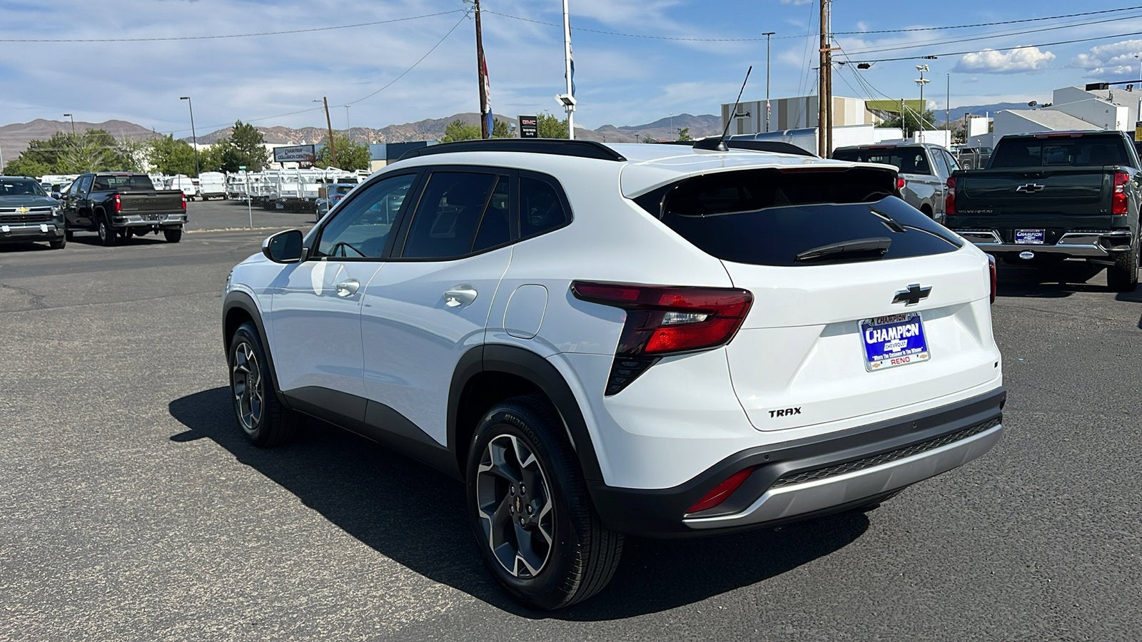 2025 Chevrolet Trax LT