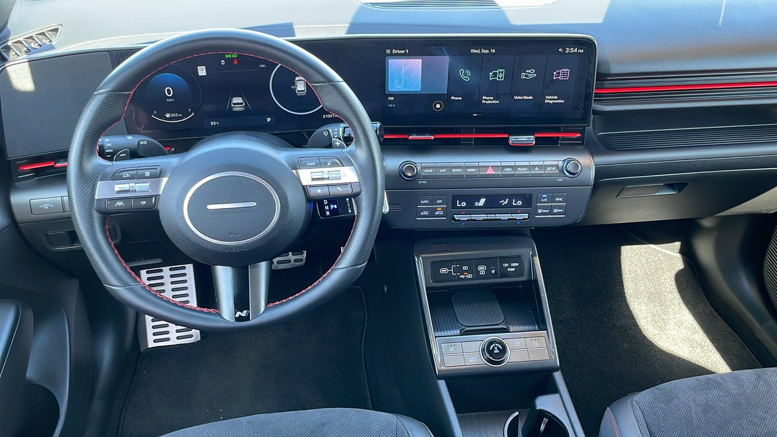 2025 Hyundai Kona N Line S - Photo 15