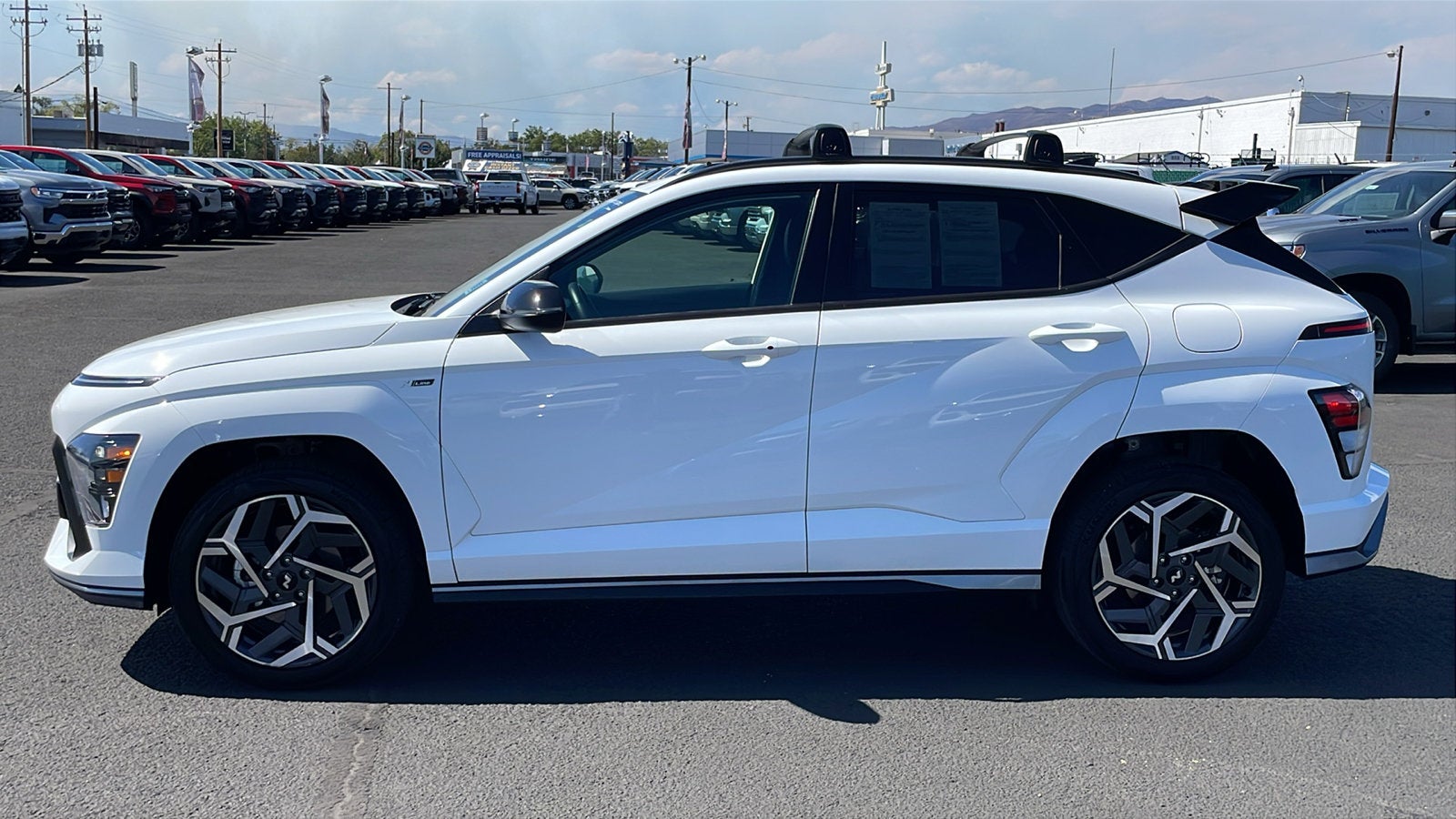 2025 Hyundai Kona N Line S - Photo 8